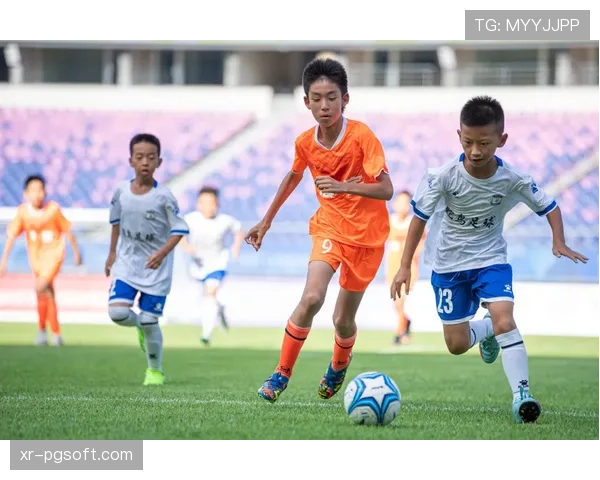 “传中挑战赛”成为鲁尔区业余足球周末热门活动