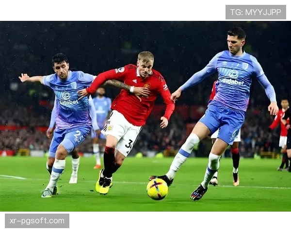 伯恩茅斯1-0阿森纳，伊劳拉四重逼抢体系封锁中路出球